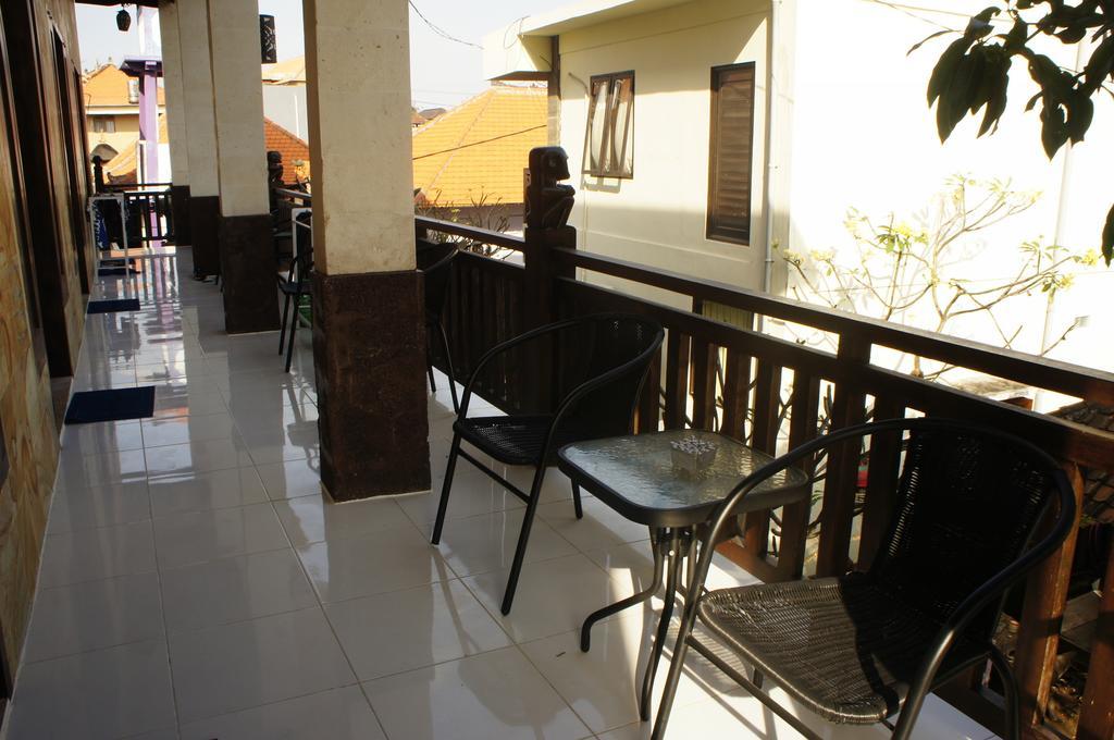 Kubu B'dauh Homestay Legian  Luaran gambar